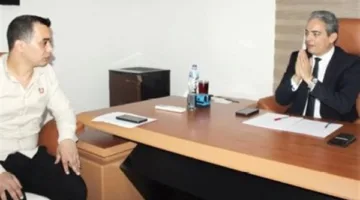 طارق سعدة، رئيس نقابة الإعلاميين: إنشاء مركز لمكافحة الشائعات و”المحتويات المزيفة”… وتدريب جيل جديد من “المدققين”.