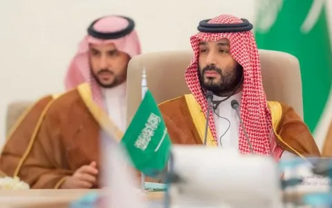 ولي العهد السعودي يدعو المجتمع الدولي إلى وضع حد للمعاناة في فلسطين ولي العهد السعودي يدعو المجتمع الدولي إلى وضع حد للمعاناة في فلسطين