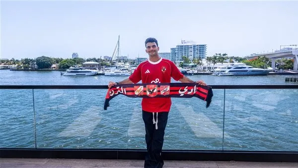 الأهلي يستقبل زيزو في ميامي تحضيرًا لمنافسات كأس العالم للأندية.. صور الأهلي يستقبل زيزو في ميامي تحضيرًا لمنافسات كأس العالم للأندية.. صور