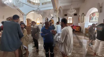 رئيس مدينة إسنا يزور موقع حريق كنيسة السيدة العذراء مريم في الأقصر