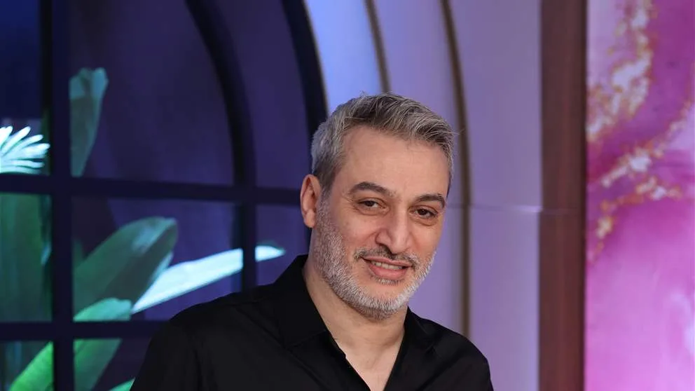أحمد ماضي يتصالح مع إليسا بعد نزاعهما: لا ينبغي أن نغضب بسبب أغنية. أحمد ماضي يتصالح مع إليسا بعد نزاعهما: لا ينبغي أن نغضب بسبب أغنية.