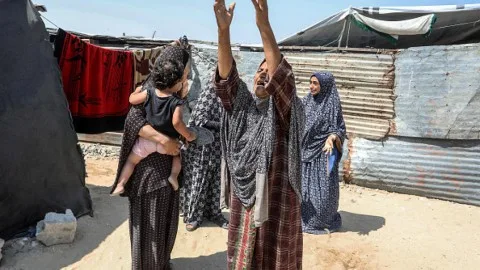 باريس تبدأ تحقيقاً ضد “فرنسيين من أصول إسرائيلية” لدعواتهم الإبادة في غزة