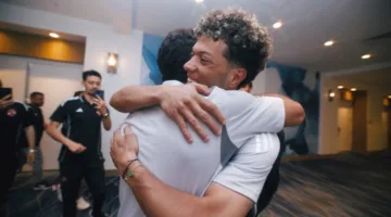 بالأحضان.. أول تفاعل من إمام عاشور مع زيزو بعد انضمامه للأهلي