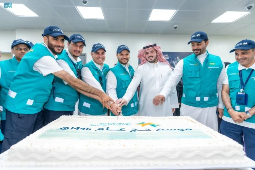مساعد وزير الموارد البشرية يلتقي نائب وزير الحج والعمرة ويستأنف جولاته الميدانية في المشاعر المقدسة