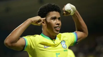 لاعب البرازيل: شعرت بالحزن بعد قرار أنشيلوتي