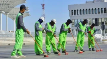 حفر الباطن تتخلص من (4,293) طنًا من النفايات وتنظف (3,672) حاوية في أسبوع واحد