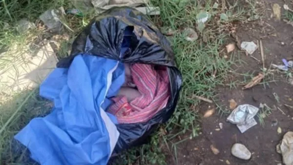 عاجل.. العثور على جثة طفلة رضيعة بلا هوية في قنا.. إليكم التفاصيل