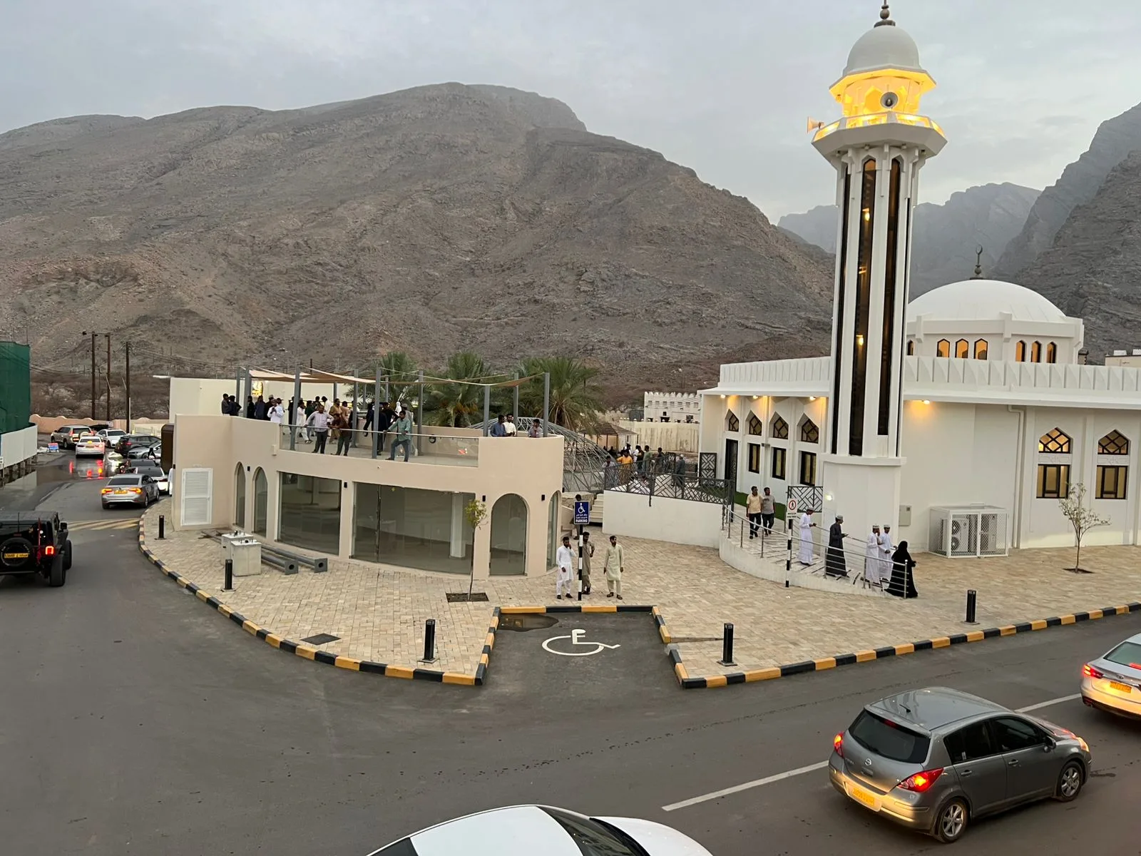 نشاط ملحوظ في المواقع السياحية بمحافظة جنوب الباطنة نشاط ملحوظ في المواقع السياحية بمحافظة جنوب الباطنة