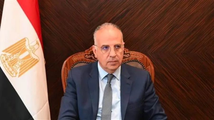 وزير الري يوجه بضرورة مراقبة حالة المصارف الزراعية ومحطات المياه في المحافظات وزير الري يوجه بضرورة مراقبة حالة المصارف الزراعية ومحطات المياه في المحافظات