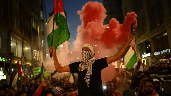 تظاهرات ضخمة في السويد وإيطاليا احتجاجًا على الهجوم على غزة