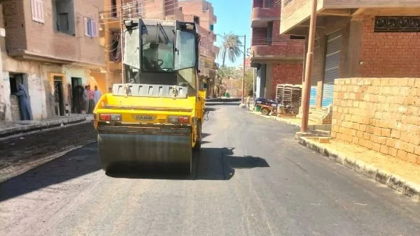 محافظ المنيا يراقب تقدم مشاريع تعبيد الطرق في ملوى ومطاي محافظ المنيا يراقب تقدم مشاريع تعبيد الطرق في ملوى ومطاي