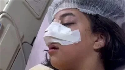 الطالبة الثالثة المتهمة بالاعتداء على كارما توضح سبب ضربها أثناء النزاع في المدرسة الدولية أمام النيابة. الطالبة الثالثة المتهمة بالاعتداء على كارما توضح سبب ضربها أثناء النزاع في المدرسة الدولية أمام النيابة.