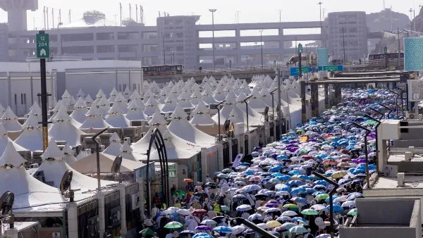 تكريماً للمصريين.. مطوف «البري والخمس نجوم» يستضيف ألف حاج اقتصادي في أبراج الحج الفاخرة بمنى تكريماً للمصريين.. مطوف «البري والخمس نجوم» يستضيف ألف حاج اقتصادي في أبراج الحج الفاخرة بمنى