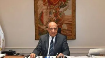 وزير الكهرباء يراقب تقارير أداء مراكز خدمة العملاء ونظام الخدمات والشكاوى خلال عيد الأضحى.