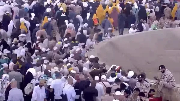 بث مباشر: رمي الجمرات في اليوم الثاني من أيام التشريق