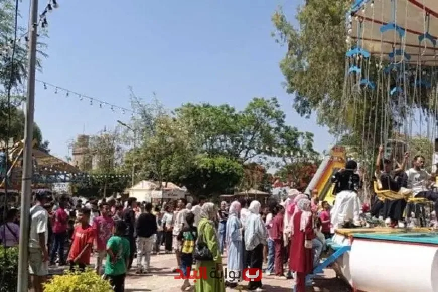 احتفالات المواطنين تنتشر في جميع أنحاء البلاد في اليوم الثالث من عيد الأضحى المبارك احتفالات المواطنين تنتشر في جميع أنحاء البلاد في اليوم الثالث من عيد الأضحى المبارك