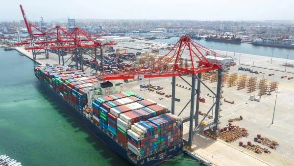 تسجيل مستويات تشغيل غير مسبوقة في ميناء الإسكندرية خلال عيد الأضحى