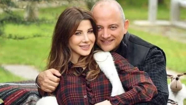 ماذا يحدث؟ .. نانسي عجرم تغازل زوجها في لحظة عاطفية