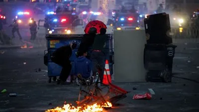 ترامب يرسل الحرس الوطني إلى شوارع لوس أنجلوس: هل هو تهديد حقيقي أم تصعيد لا مبرر له؟ ترامب يرسل الحرس الوطني إلى شوارع لوس أنجلوس: هل هو تهديد حقيقي أم تصعيد لا مبرر له؟
