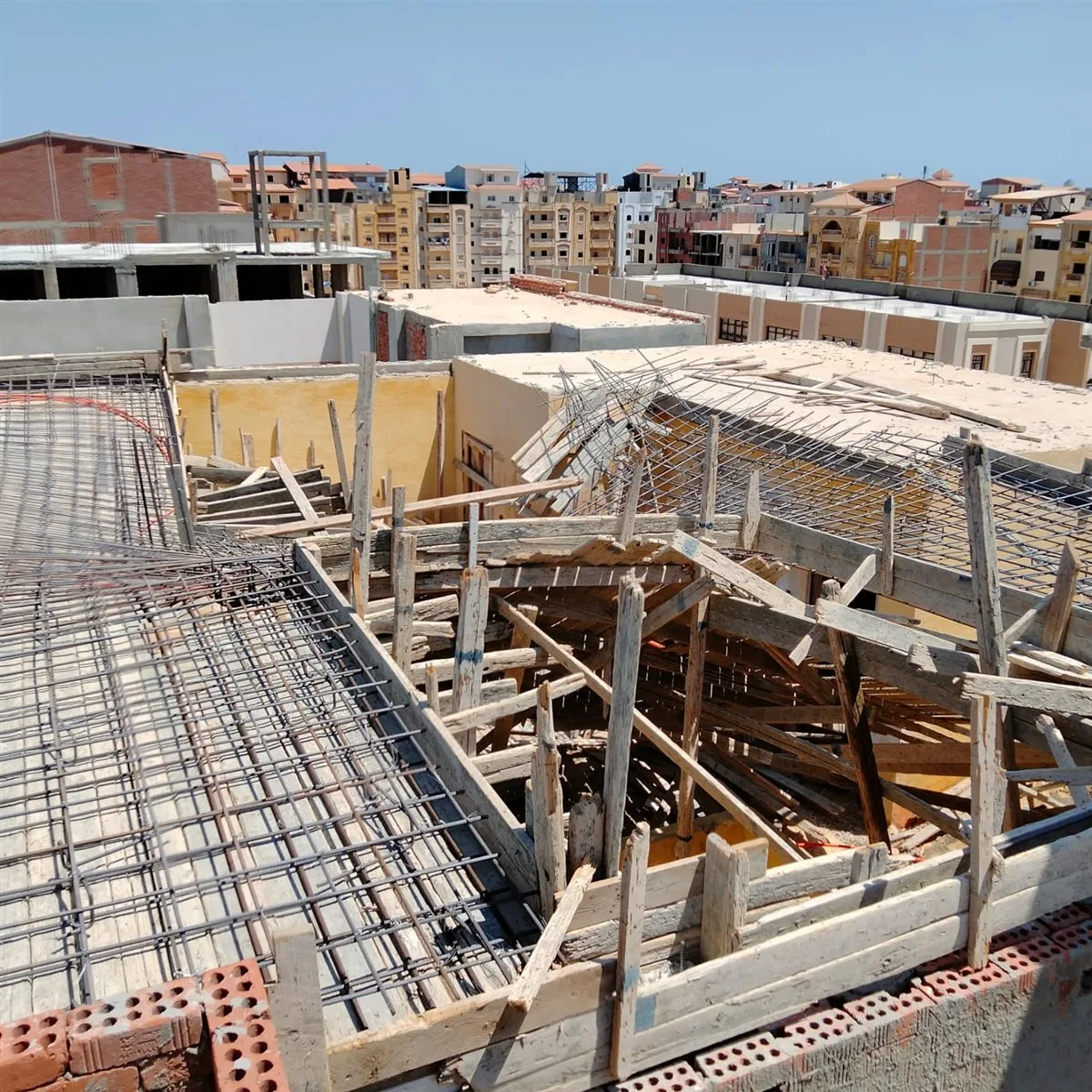دمياط الجديدة تشدد حملات إزالة الانتهاكات البنائية ومصادرة المعدات خلال فترة العيد دمياط الجديدة تشدد حملات إزالة الانتهاكات البنائية ومصادرة المعدات خلال فترة العيد