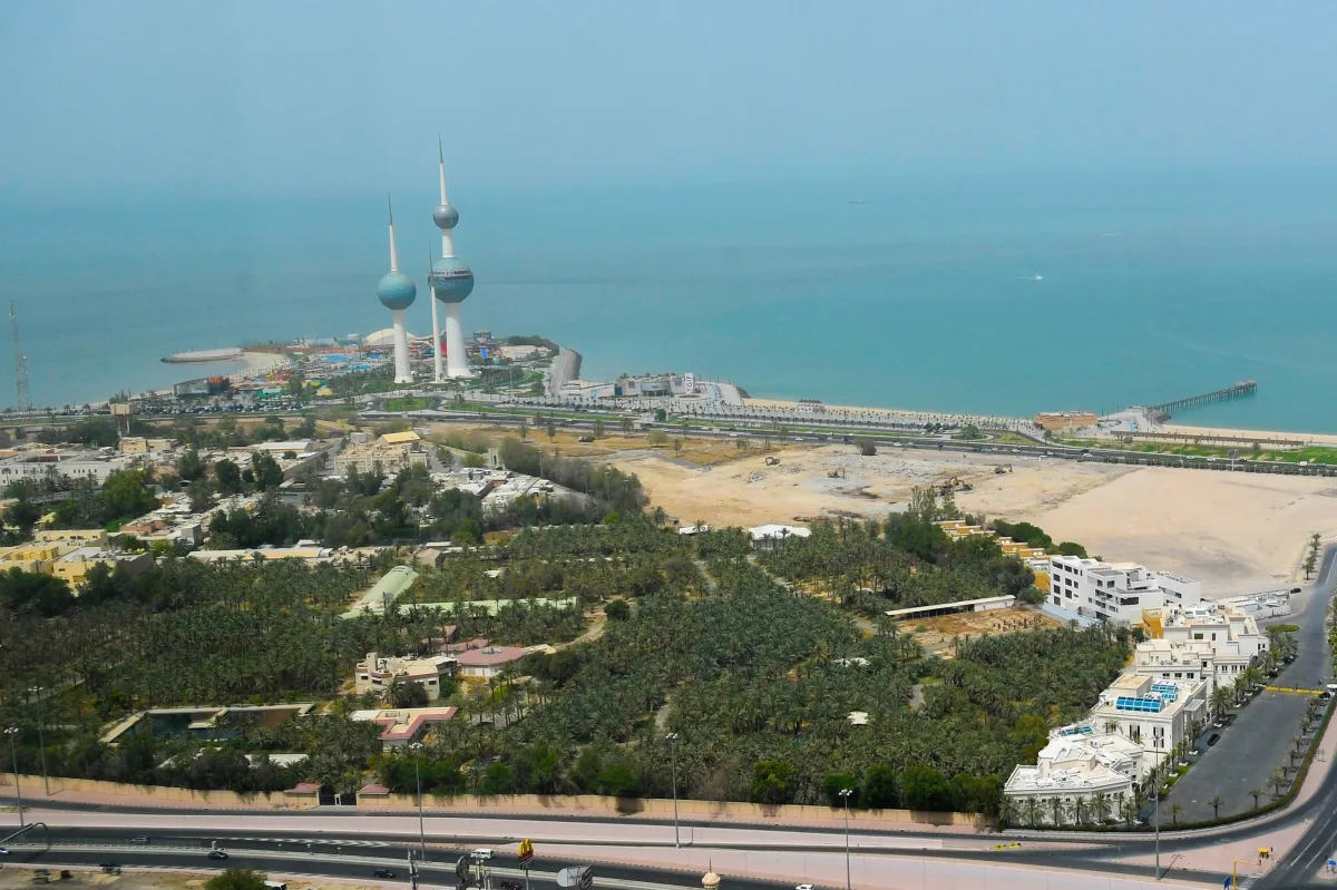 “المذكرة التفسيرية”: رفع رايات طائفية وشعارات قبلية… تجاهل للوطن. “المذكرة التفسيرية”: رفع رايات طائفية وشعارات قبلية… تجاهل للوطن.