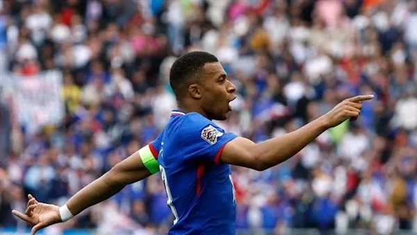 مبابي يواصل التقدم نحو تحقيق لقب الهداف التاريخي لمنتخب فرنسا مبابي يواصل التقدم نحو تحقيق لقب الهداف التاريخي لمنتخب فرنسا