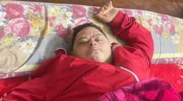 دموع أمام قبره: شقيقة أمح الدولي تكشف عن آخر وصيته قبل رحيله