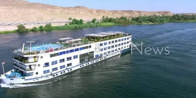 وزارة النقل تشجع الشركات الخاصة على الاستثمار في مجال النقل النهري وزارة النقل تشجع الشركات الخاصة على الاستثمار في مجال النقل النهري