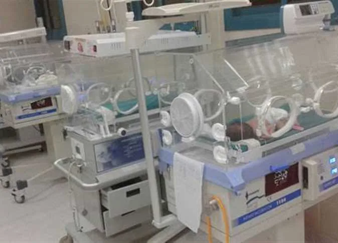 «إنقاذ رضيعيْن بعد 7 أيام من الاعتماد على أجهزة التنفس الصناعي في مستشفى القباري بالإسكندرية (صور)» «إنقاذ رضيعيْن بعد 7 أيام من الاعتماد على أجهزة التنفس الصناعي في مستشفى القباري بالإسكندرية (صور)»
