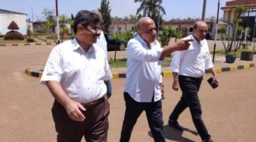وزير الكهرباء يحتفل بالعيد الثالث مع موظفي محطة أبو قير الجديدة في الإسكندرية