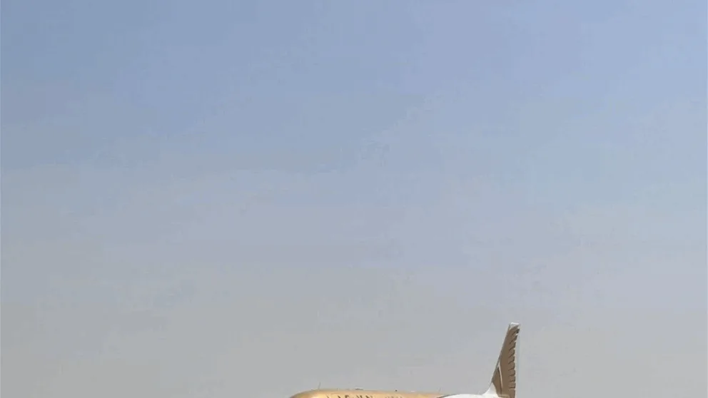 طائرة تقوم بهبوط طارئ إثر تلقي إشعار بوجود قنبلة! طائرة تقوم بهبوط طارئ إثر تلقي إشعار بوجود قنبلة!