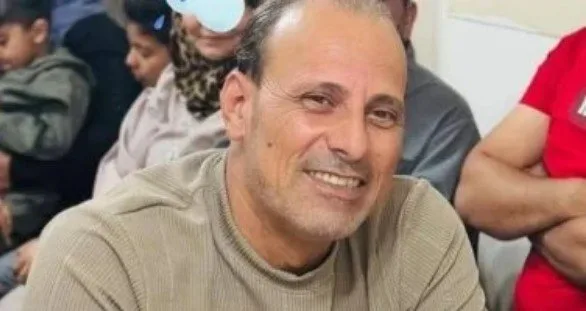 وزارة البترول تودع البطل «خالد محمد شوقي» سائق الشاحنة التي تعرضت للاحتراق. وزارة البترول تودع البطل «خالد محمد شوقي» سائق الشاحنة التي تعرضت للاحتراق.