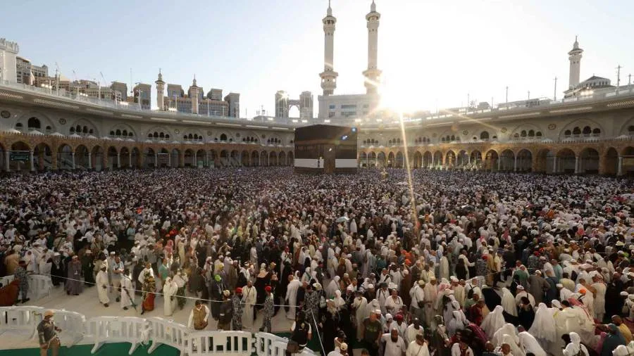 نائب أمير مكة يعلن تحقيق النجاح في موسم الحج