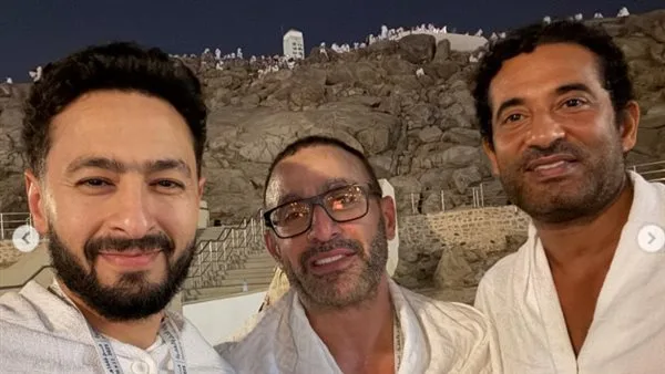 حمادة هلال وعمرو سعد وأحمد السقا في يوم عرفات (صور)
