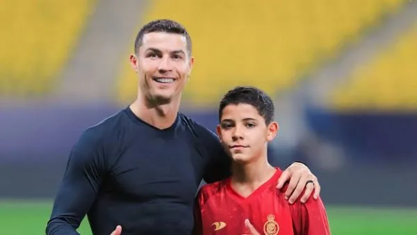رونالدو يقود منتخب البرتغال في مواجهة إسبانيا بنهائي دوري الأمم الأوروبية رونالدو يقود منتخب البرتغال في مواجهة إسبانيا بنهائي دوري الأمم الأوروبية