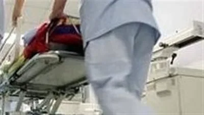 إصابة 21 فردًا بالحالات المشتبه بتسمم جراء تناول طعام في المنيا إصابة 21 فردًا بالحالات المشتبه بتسمم جراء تناول طعام في المنيا