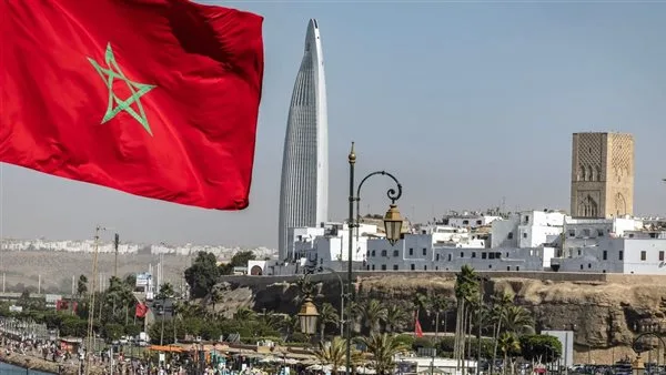 مقتل وإصابة 14 فردًا في حادث مروري مأساوي بالمغرب