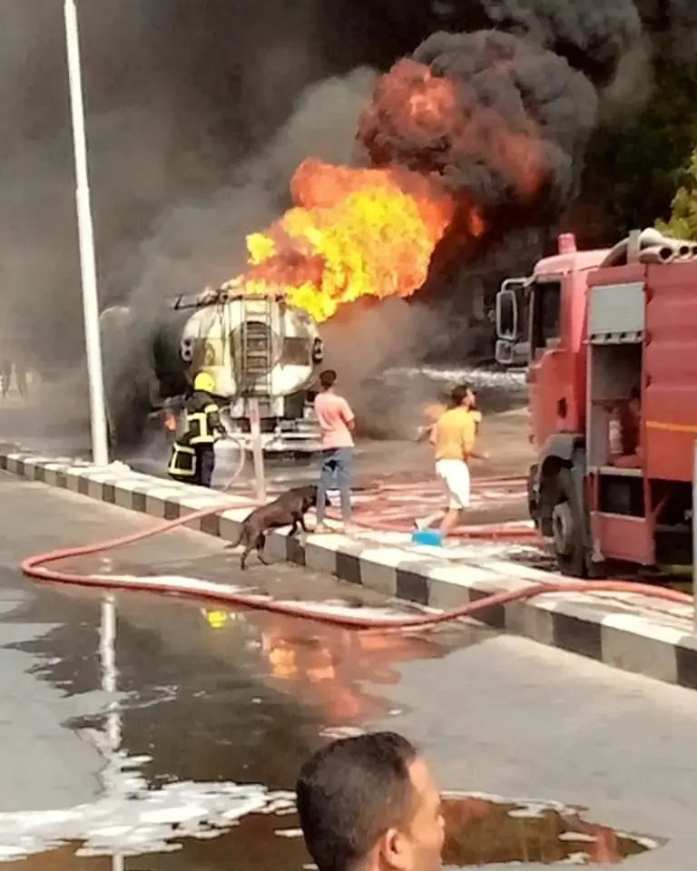 تعازي ودعم مالي.. رئيس الوزراء ينعى خالد محمد شوقي، بطل حادث حريق محطة الوقود في العاشر من رمضان تعازي ودعم مالي.. رئيس الوزراء ينعى خالد محمد شوقي، بطل حادث حريق محطة الوقود في العاشر من رمضان