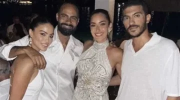 احتفالاً بزفافها في اليونان: أمينة خليل تنظم سهرة خاصة مع أصدقائها تأكيدًا لمبادرة “تحيا مصر”