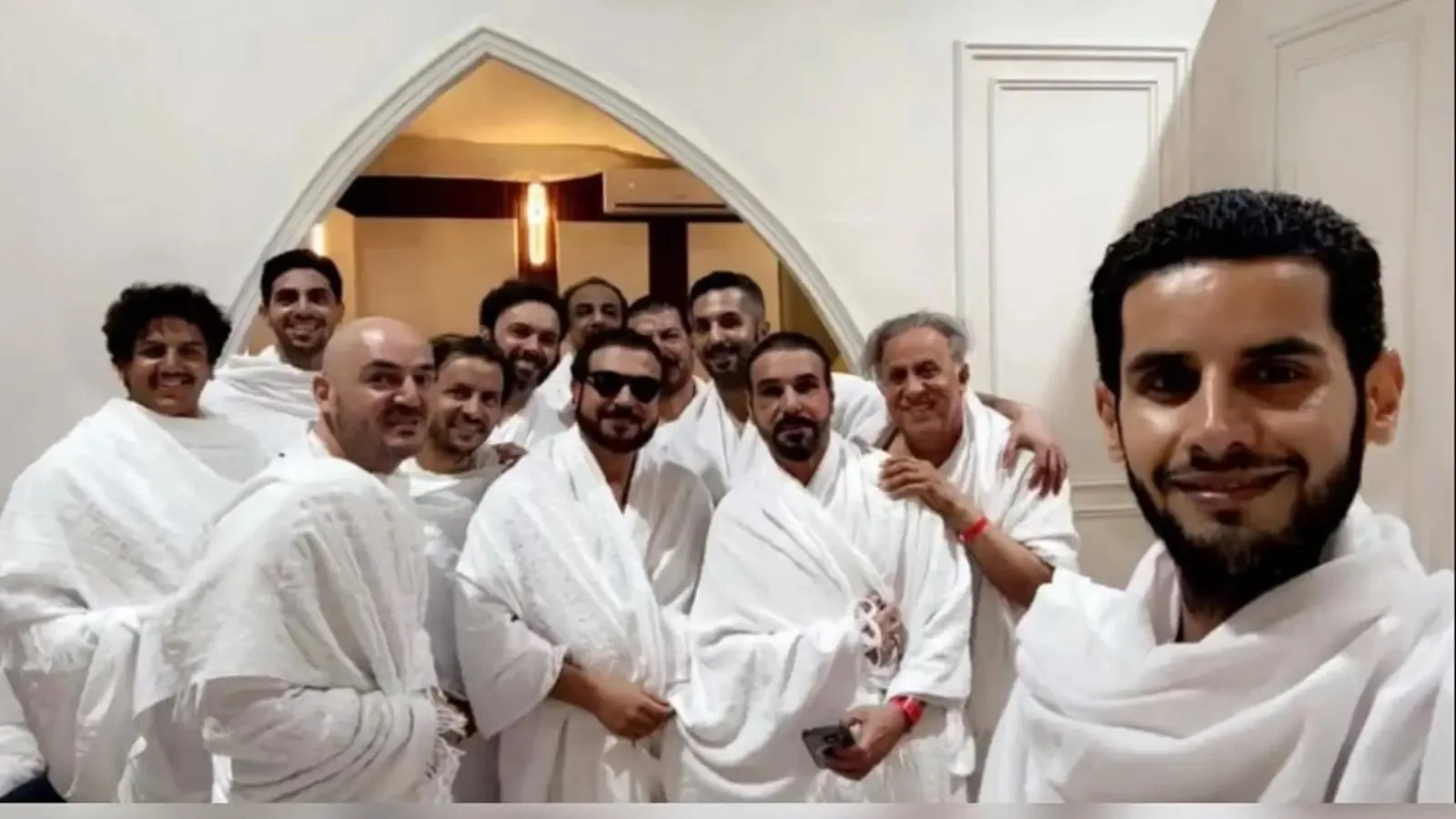 ماجد المهندس يشارك في مناسك الحج وسط تفاعل كبير من جمهوره ومحبيه ماجد المهندس يشارك في مناسك الحج وسط تفاعل كبير من جمهوره ومحبيه