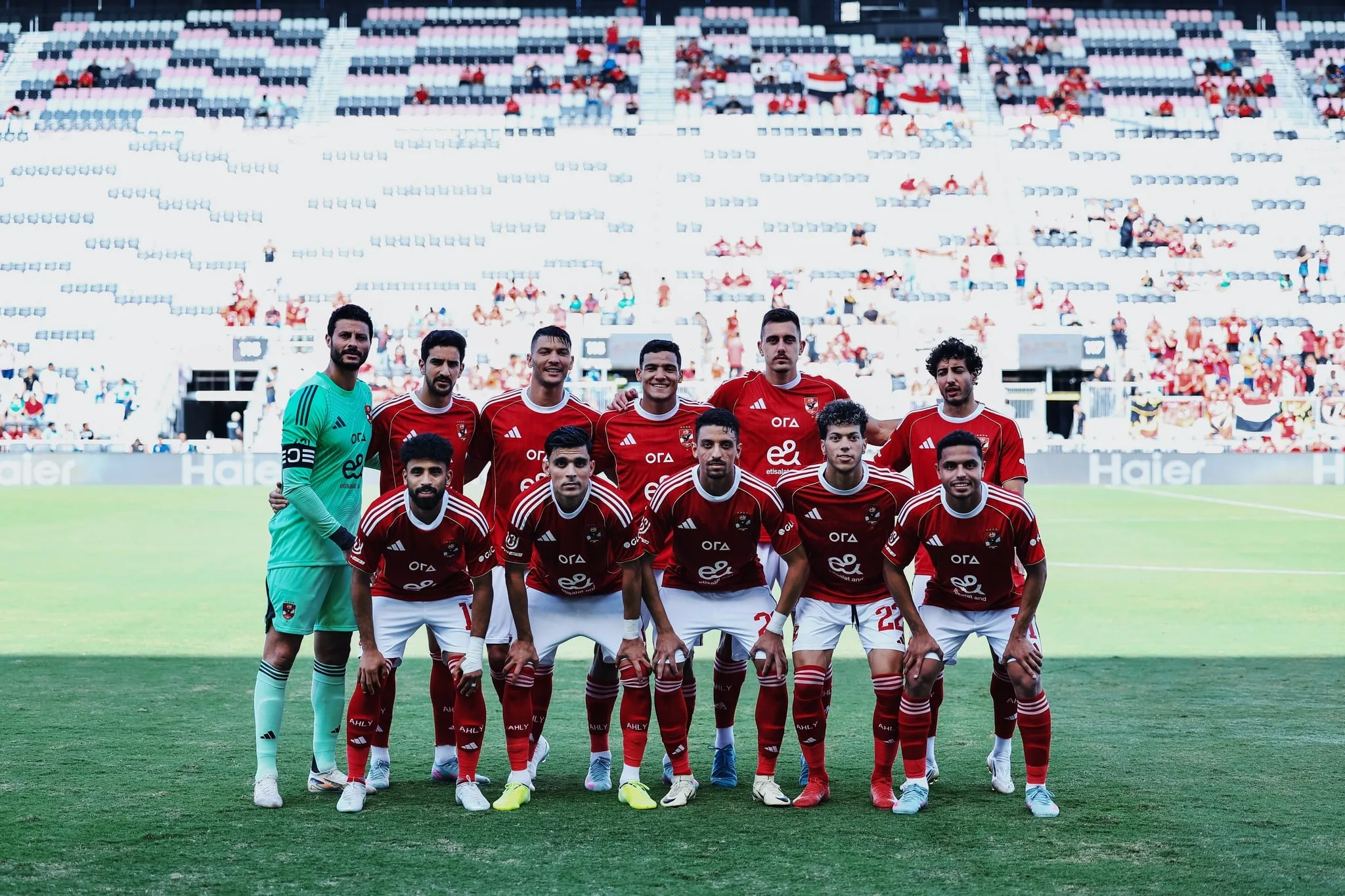 باتشوكا يفاجئ الأهلي بهدف في الشوط الأول وسط مستوى دفاعي متواضع باتشوكا يفاجئ الأهلي بهدف في الشوط الأول وسط مستوى دفاعي متواضع