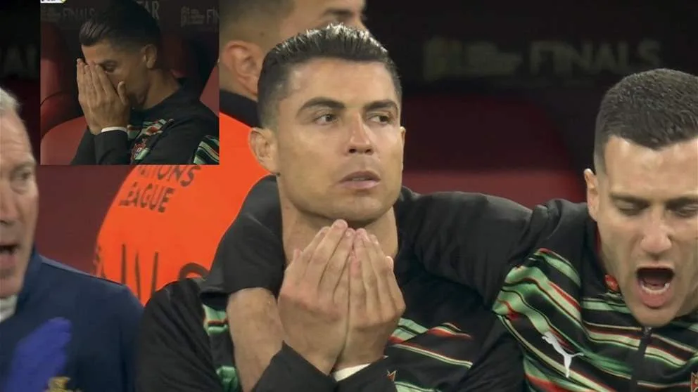 كريستيانو رونالدو يثير جدلاً كبيرًا بسبب أسلوبه في الدعاء كريستيانو رونالدو يثير جدلاً كبيرًا بسبب أسلوبه في الدعاء