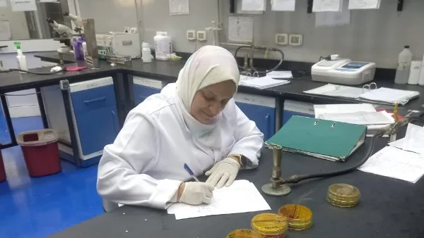 استقبال وفحص 750 ألف طائر في مختبرات معهد الصحة الحيوانية خلال عطلة العيد استقبال وفحص 750 ألف طائر في مختبرات معهد الصحة الحيوانية خلال عطلة العيد