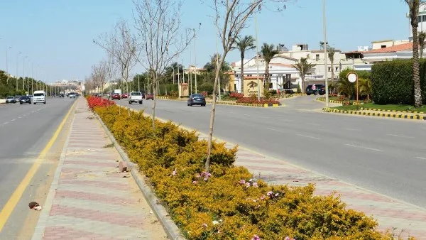 القاهرة الجديدة تتطور: تنفيذ 110.5 كم من المحاور والطرق لتعزيز الروابط الإقليمية. القاهرة الجديدة تتطور: تنفيذ 110.5 كم من المحاور والطرق لتعزيز الروابط الإقليمية.
