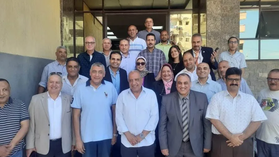 وزير الكهرباء يراقب زيادة الطلب على الطاقة وارتفاع الأحمال في مركز التحكم بشرق الإسكندرية وزير الكهرباء يراقب زيادة الطلب على الطاقة وارتفاع الأحمال في مركز التحكم بشرق الإسكندرية