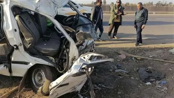 إصابة 8 أفراد في حادث انقلاب حافلة صغيرة بالقليوبية إصابة 8 أفراد في حادث انقلاب حافلة صغيرة بالقليوبية