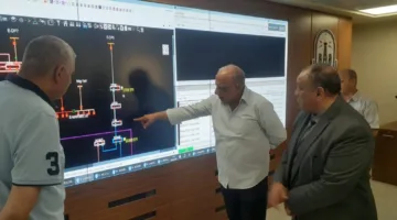 وزير الكهرباء يزور مركز التحكم في شرق الإسكندرية ويتابع مستويات استهلاك الطاقة