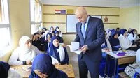 معلمو الحصة الذين يتجاوز عددهم 45 يطالبون وزير التعليم: نريد الإنصاف بعد سنوات من العطاء والإهمال معلمو الحصة الذين يتجاوز عددهم 45 يطالبون وزير التعليم: نريد الإنصاف بعد سنوات من العطاء والإهمال