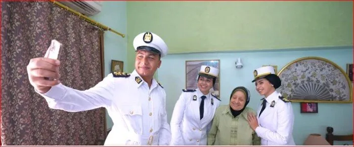 لتهنئة كبار السن بمناسبة عيد الأضحى: الداخلية ترسل فرق عمل إلى دور الرعاية «فيديو» لتهنئة كبار السن بمناسبة عيد الأضحى: الداخلية ترسل فرق عمل إلى دور الرعاية «فيديو»
