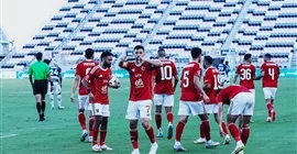 تصريحات مثيرة من حسين الشحات بشأن منافسي الأهلي ورسالة إلى ميسي